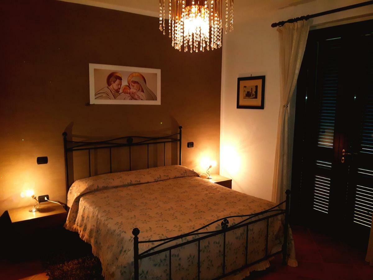 Elisa House Bed & Breakfast Foligno Exterior photo